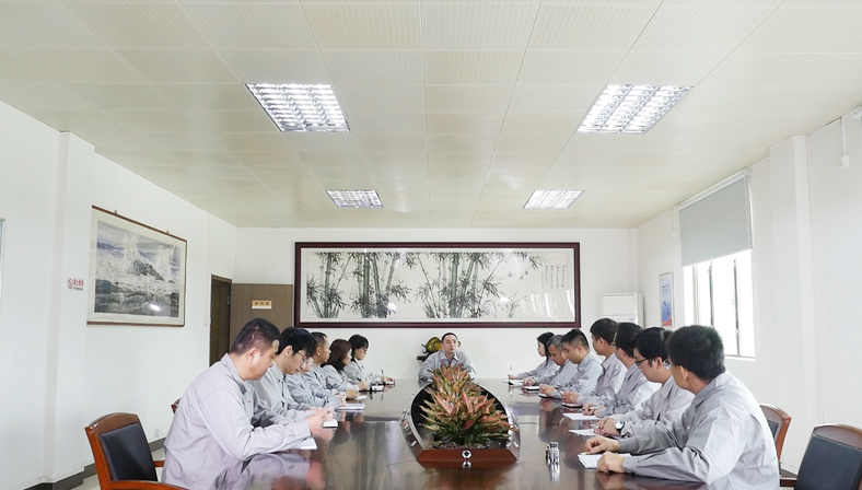 公共电动汽车充电桩